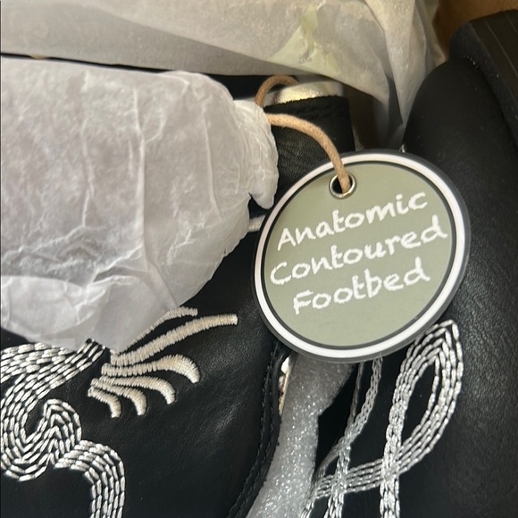 MIA Black Boots with White Embroidery - Picture 6 of 12